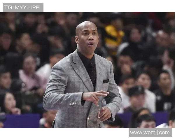 马布里发布新书《无畏无畏》身世曝光震惊众人